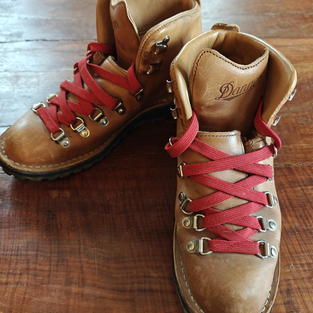 Danner Mountain Light Boots Size 8
